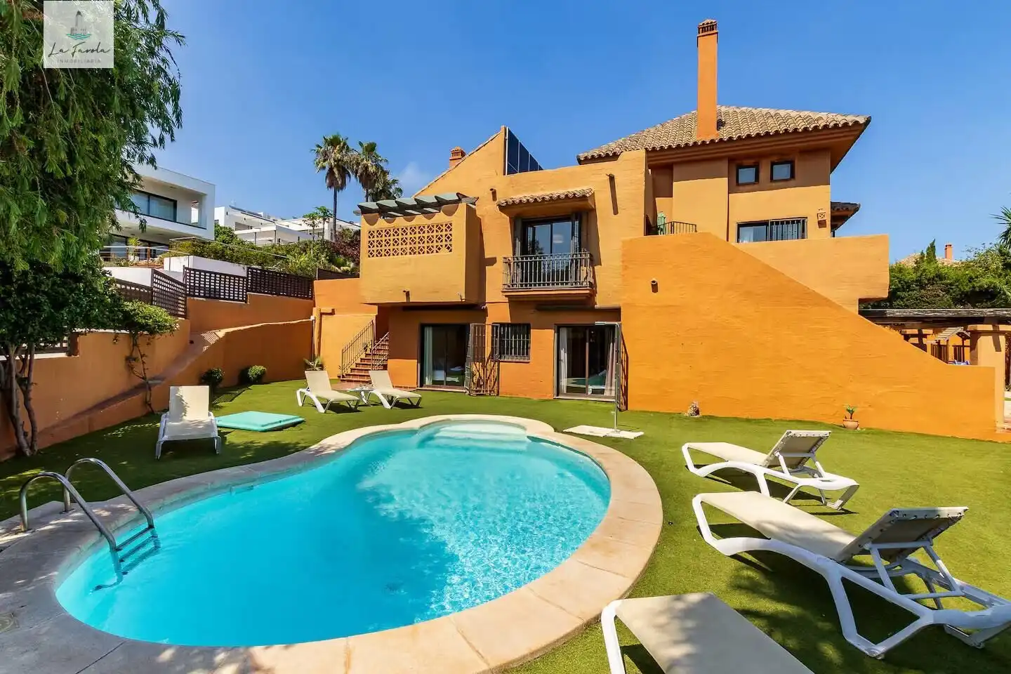 Villa avec terrasse à vendre à La Capellanía - El Higuerón