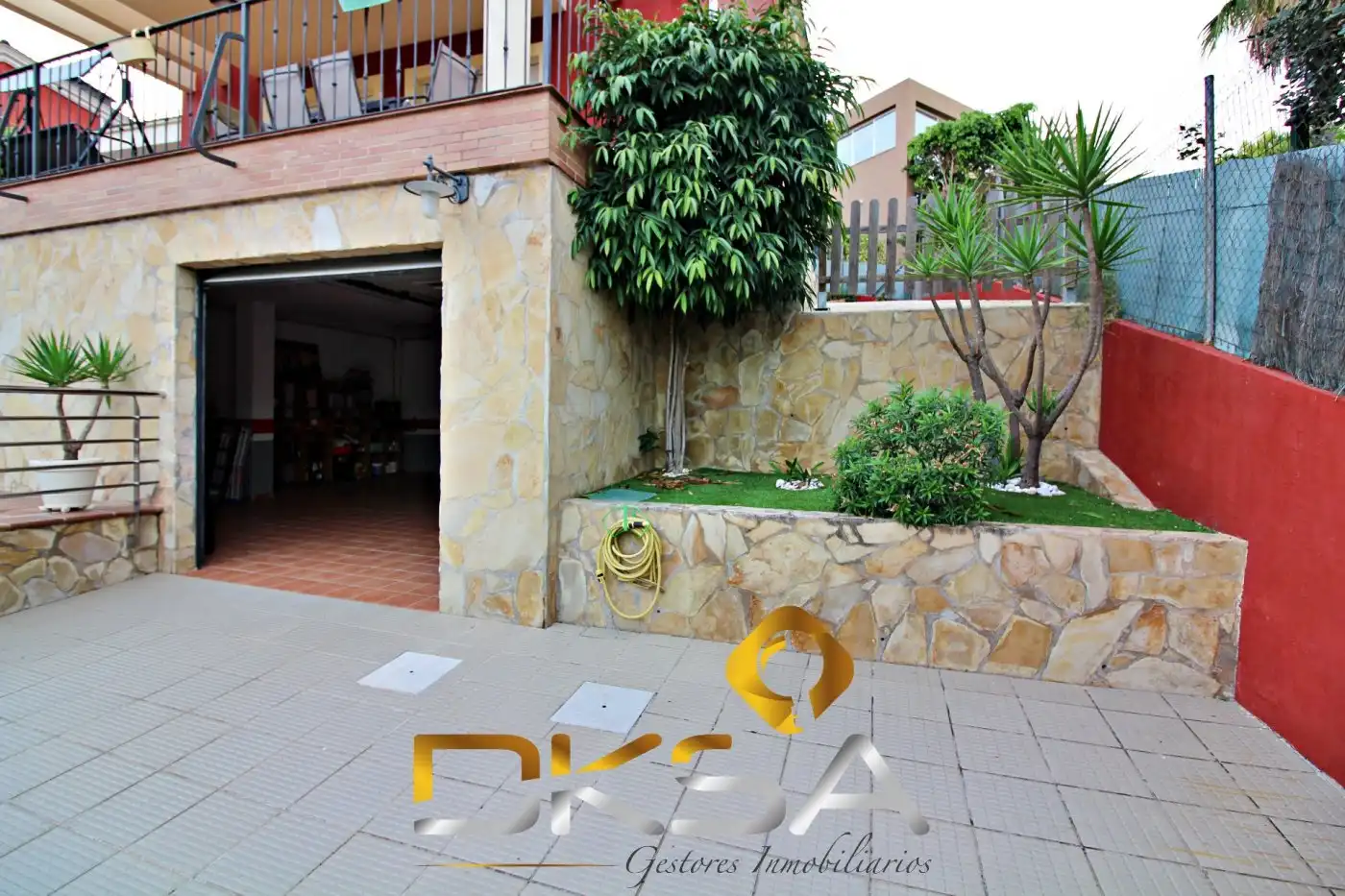 Jardí de Casa o xalet en venda en Benicasim / Benicàssim amb Aire condicionat, Calefacció i Jardí privat