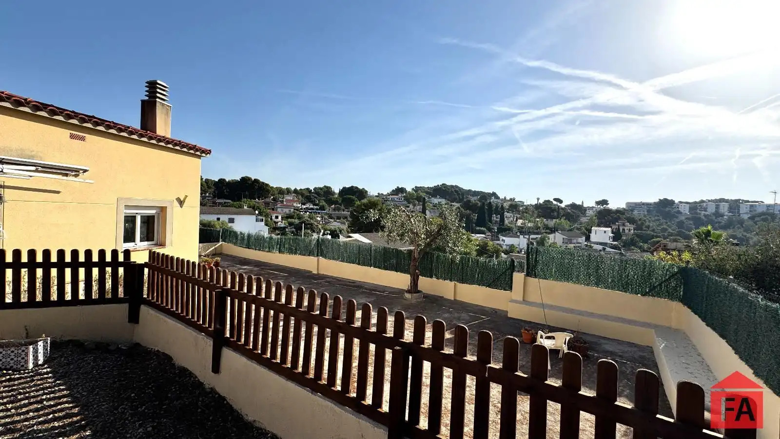 Vista exterior de Casa o xalet en venda en Bellvei amb Traster i Alarma