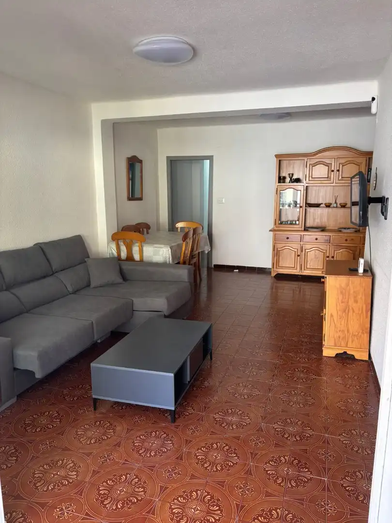 Sala de estar de Apartamento de alquiler en Moncofa con Aire acondicionado, Calefacción y Terraza