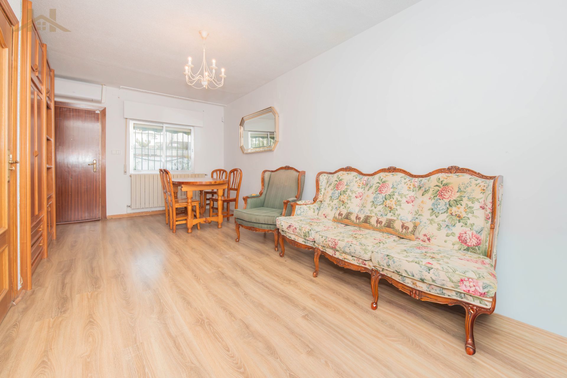 Sala d'estar de Casa o xalet en venda en Pozuelo de Alarcón amb Aire condicionat, Jardí privat i Terrassa