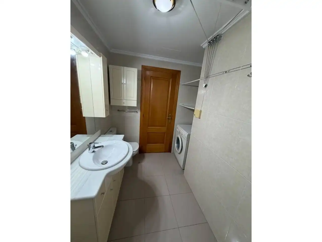 Bany de Apartament en venda en Lugo amb Calefacció, Traster i Moblat