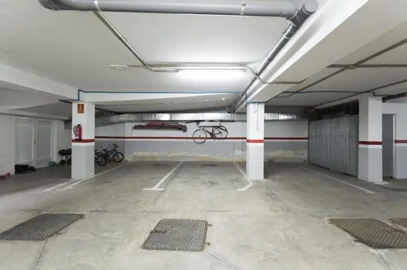 Parkplatz von Garage zum Verkauf in Los Realejos