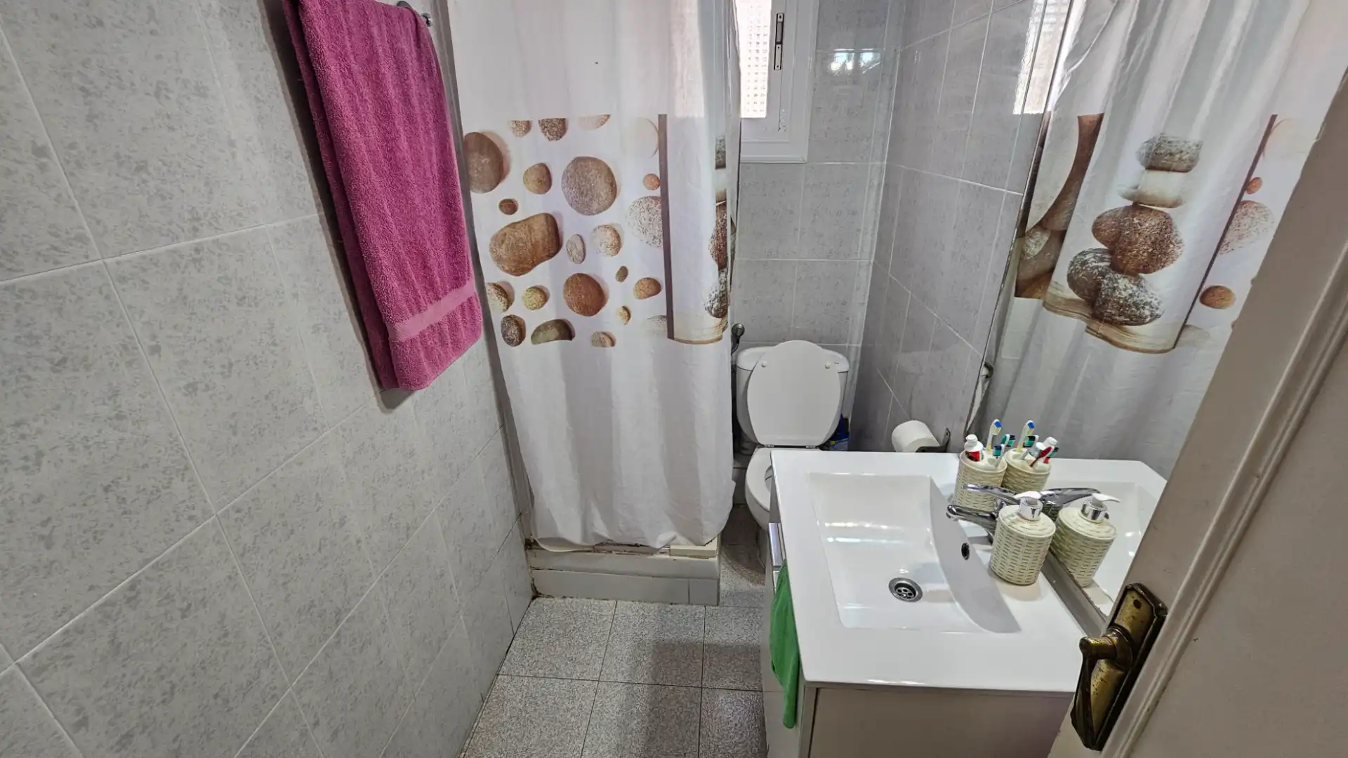Bathroom of Flat for sale in Sabadell  with Heating and Furnished
