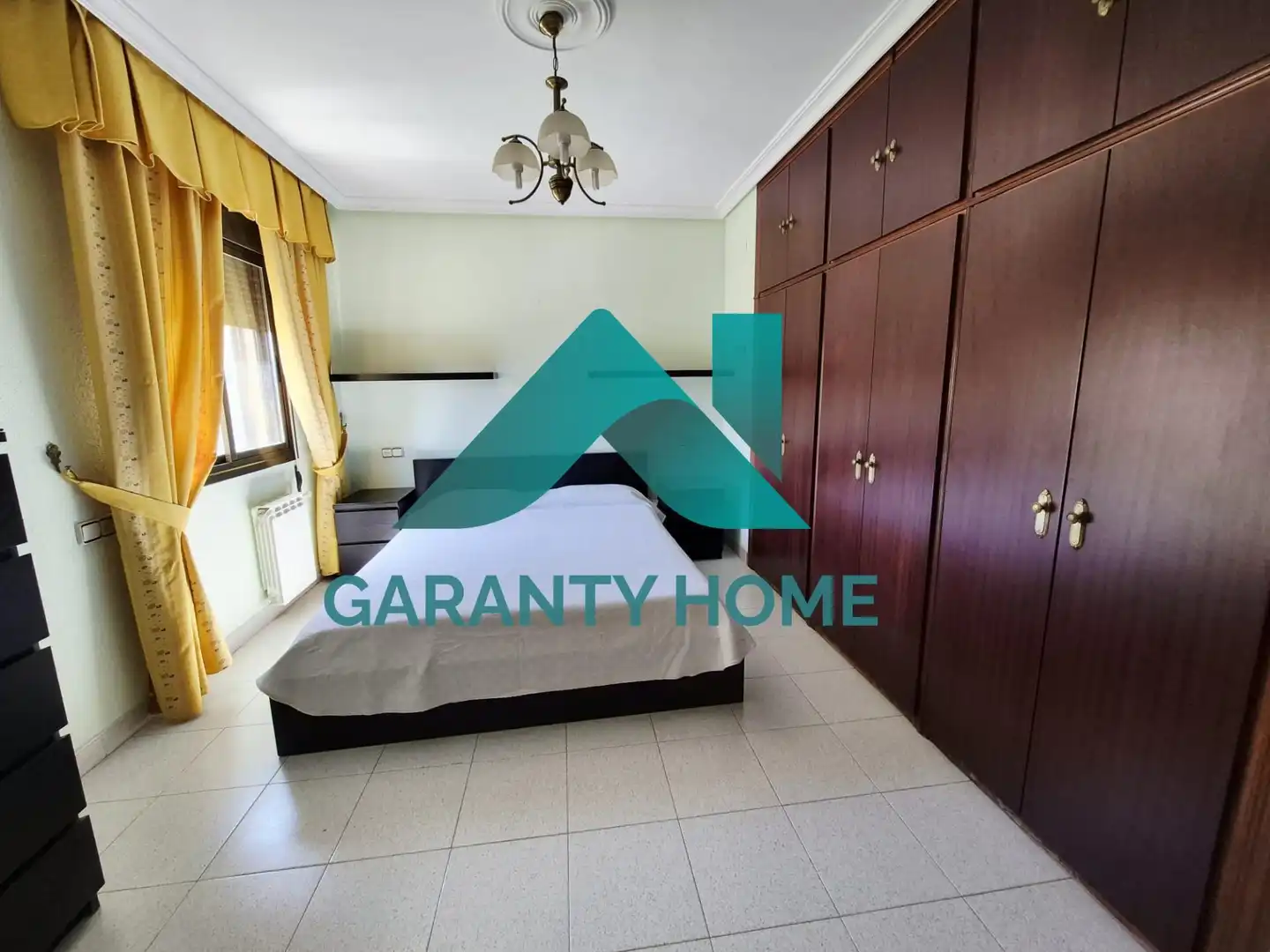 Bedroom of Houses for sale in Cáceres  with Air Conditioner, Heating and Private garden