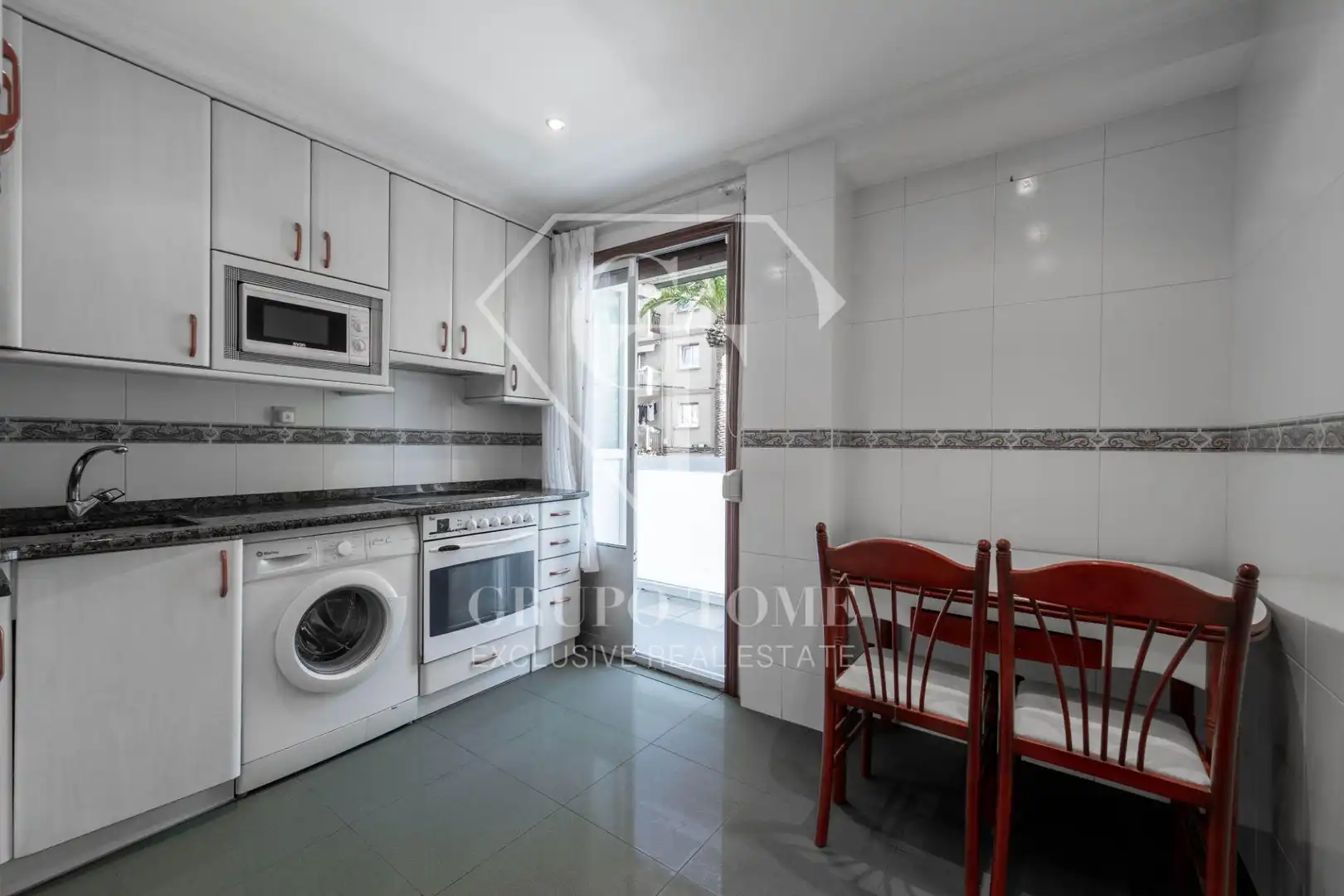 Flat with terrace for sale in Calle Calle Mandoegui 2, imagen 14