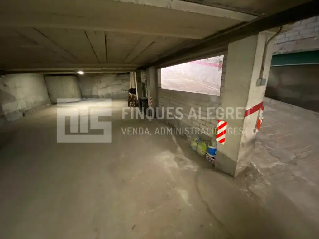 Parking of Garage for rent in Tremp