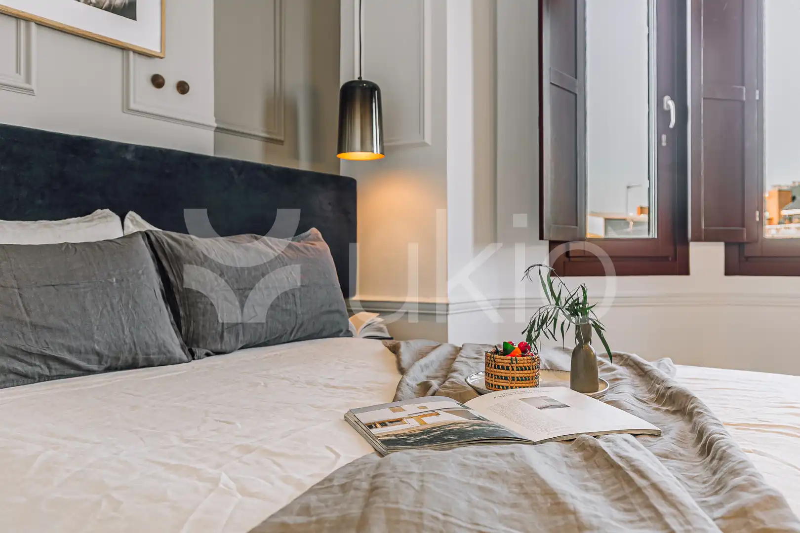 Dormitori de Apartament de lloguer en Barcelona amb Aire condicionat, Calefacció i Moblat