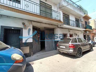 Local comercial en venda a Cerro - Amate