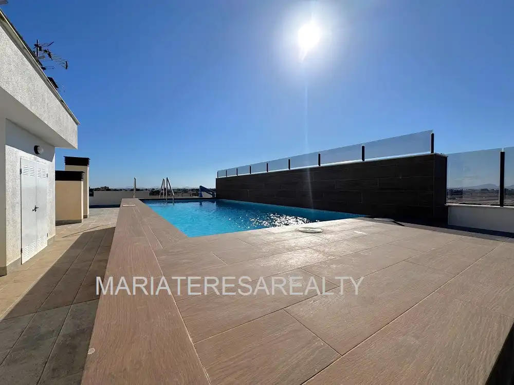 Piscina de Ático en venta en San Pedro del Pinatar con Aire acondicionado, Calefacción y Trastero