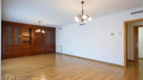 Photo 4 of Flat to rent in Francisco Rabal, V Centenario, Madrid