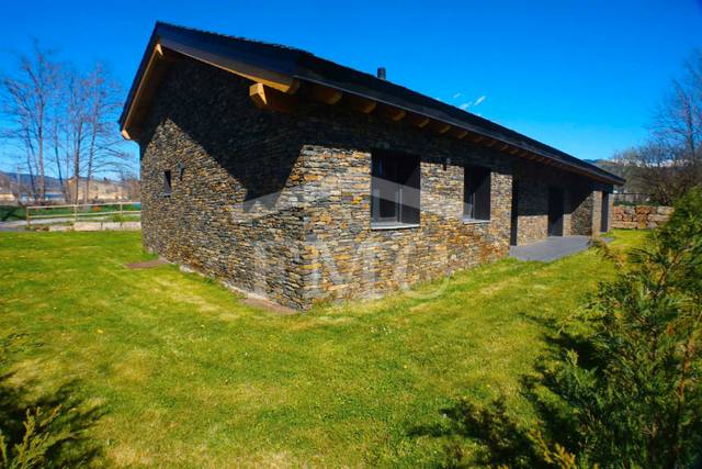 Casa-chalet en Venta en Rue de Cerdagne, 16 en Bourg - Madame