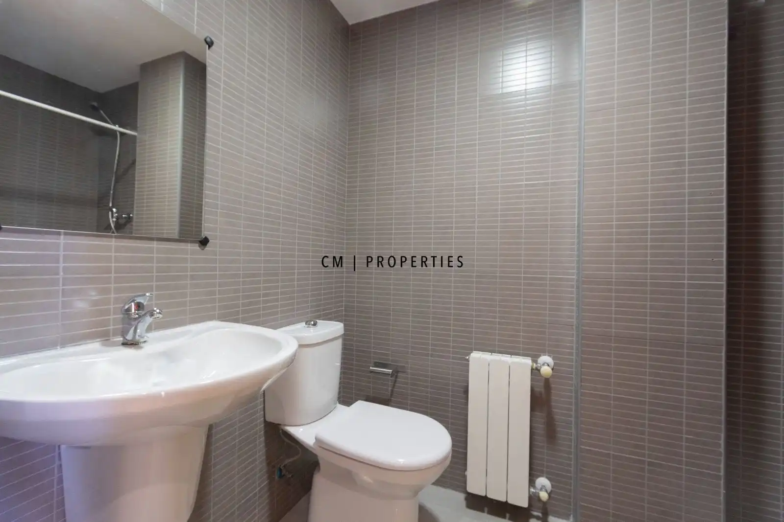 Baño de Ático de alquiler en Sagunto / Sagunt con Calefacción, Terraza y Trastero