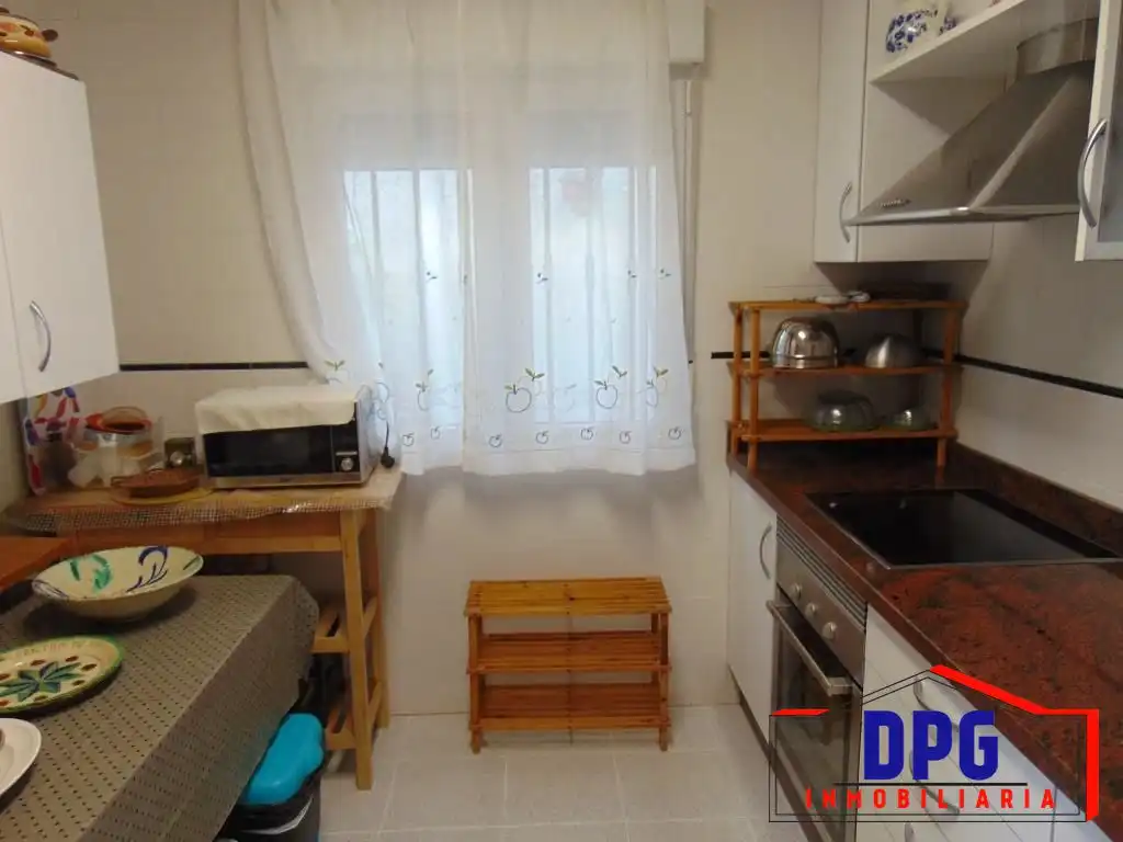 Cocina de Dúplex en venta en Garrucha con Aire acondicionado, Terraza y Amueblado