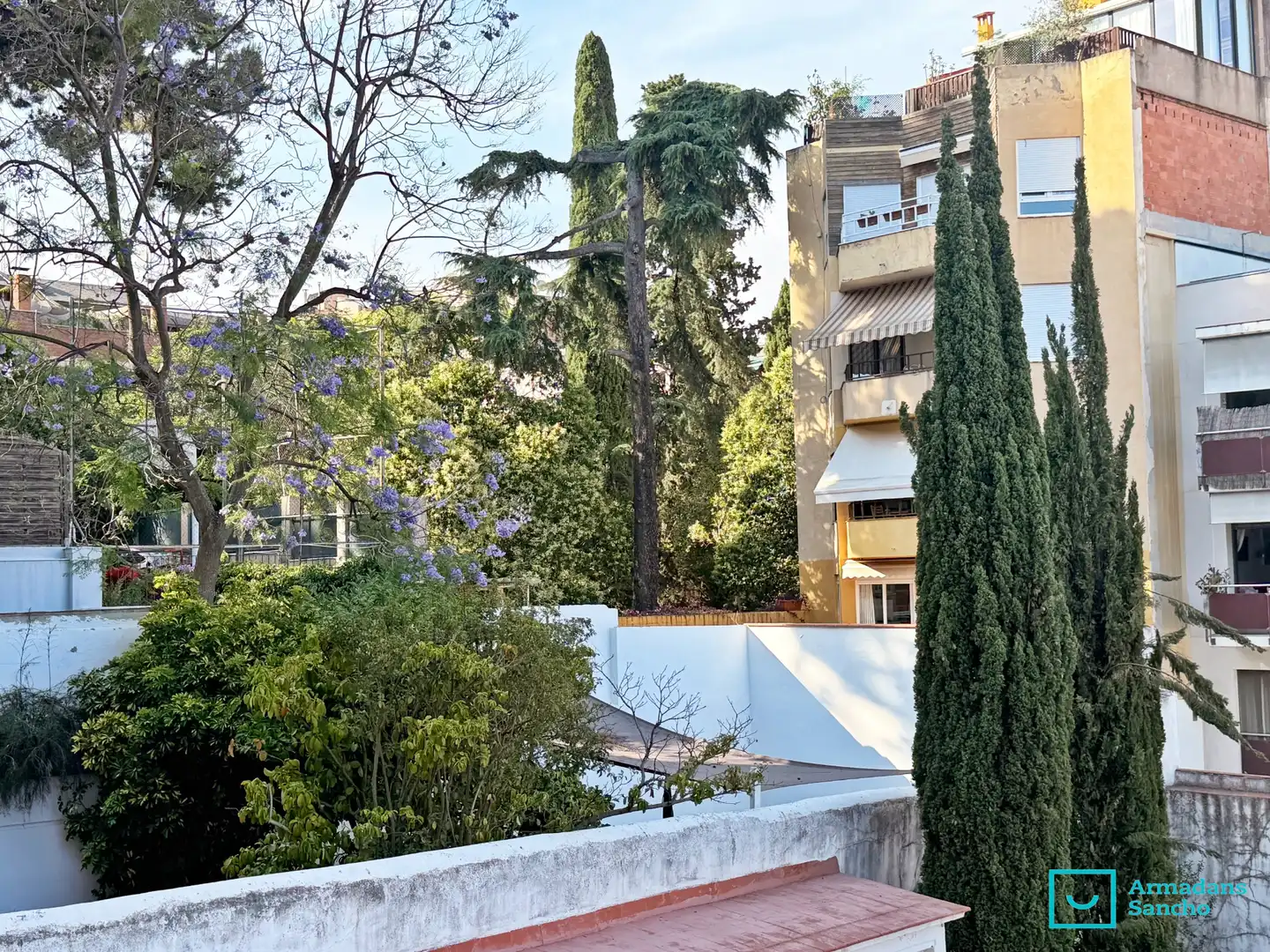 Vista exterior de Dúplex de lloguer en Barcelona amb Aire condicionat, Parquet i Terrassa