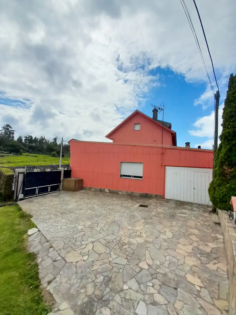 Exterior view of Houses for sale in Boiro  with Heating, Storage room and Furnished