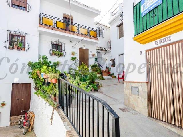 Casa adosada en Venta en Sedella