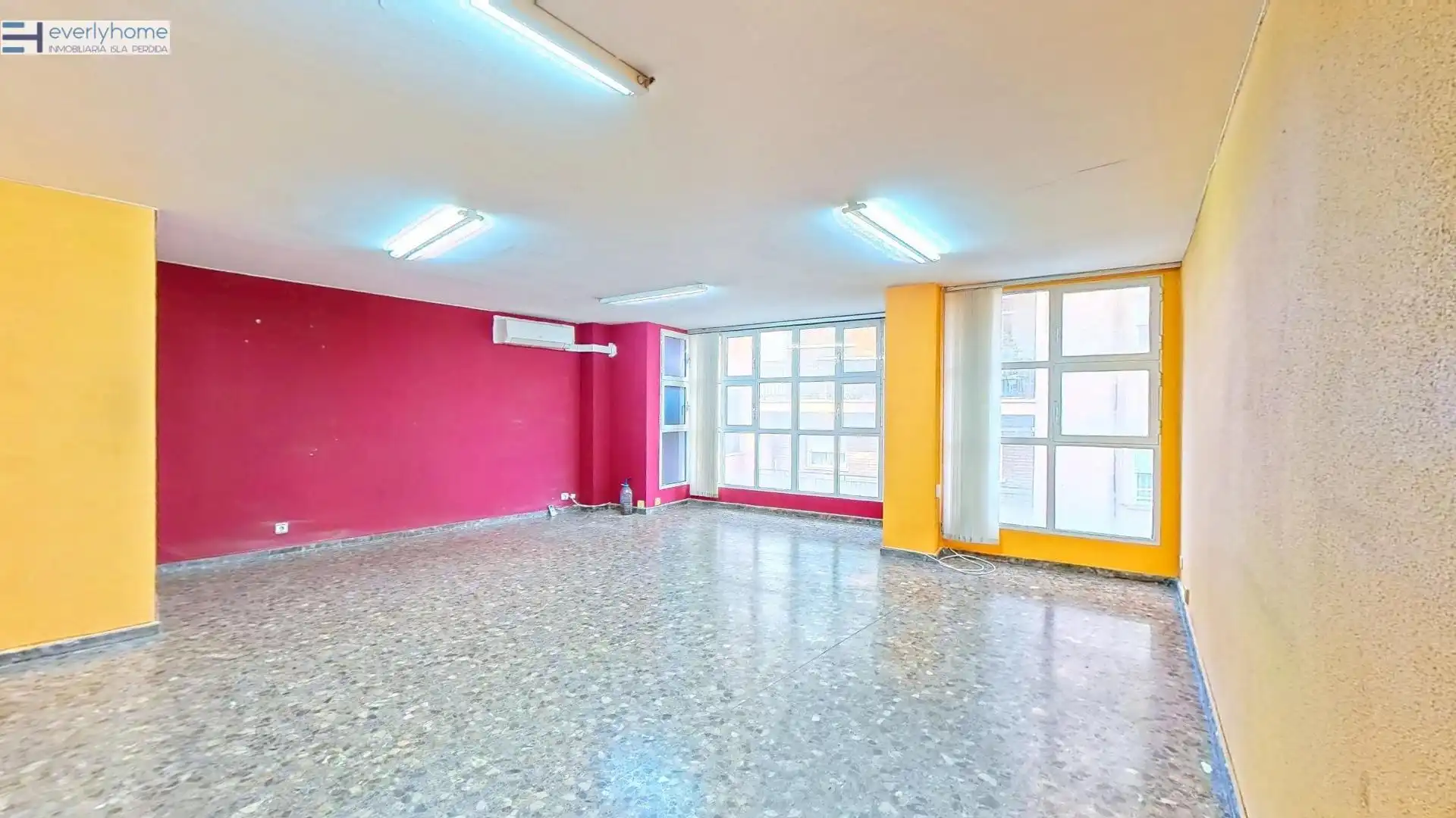 Commercial properties for rent in El Pla del Real