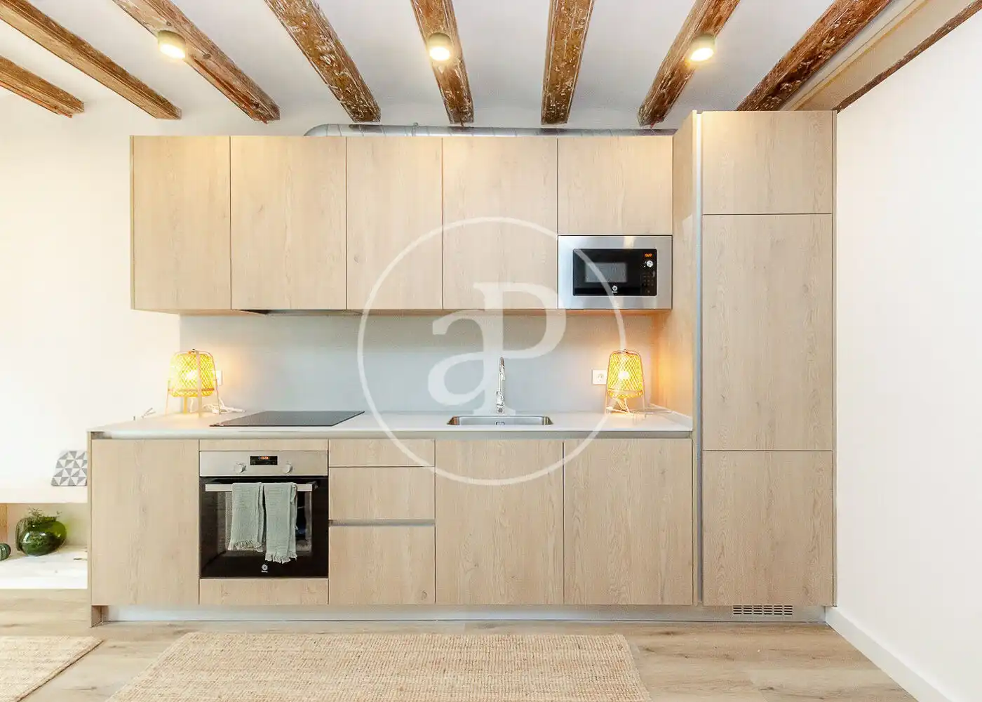 Küche von Wohnung zum Verkauf in Barcelona mit Heizung und Balkon