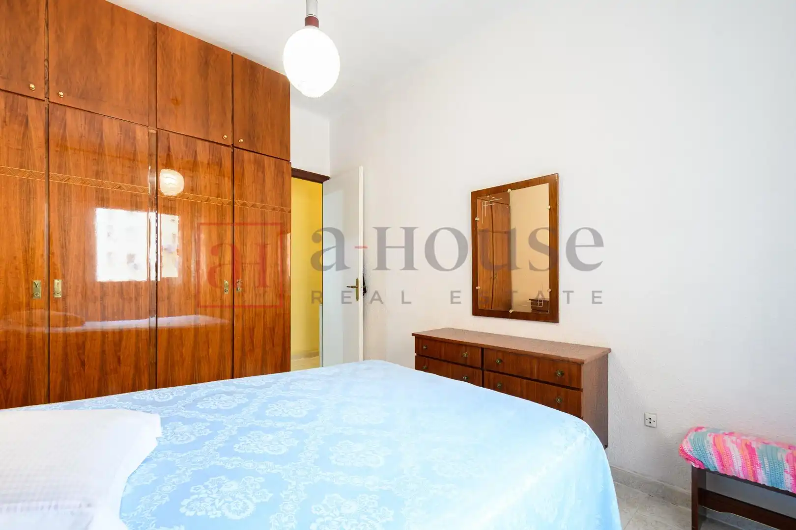 Habitación de Piso en venta en Barcelona con Terraza, Amueblado y Balcón
