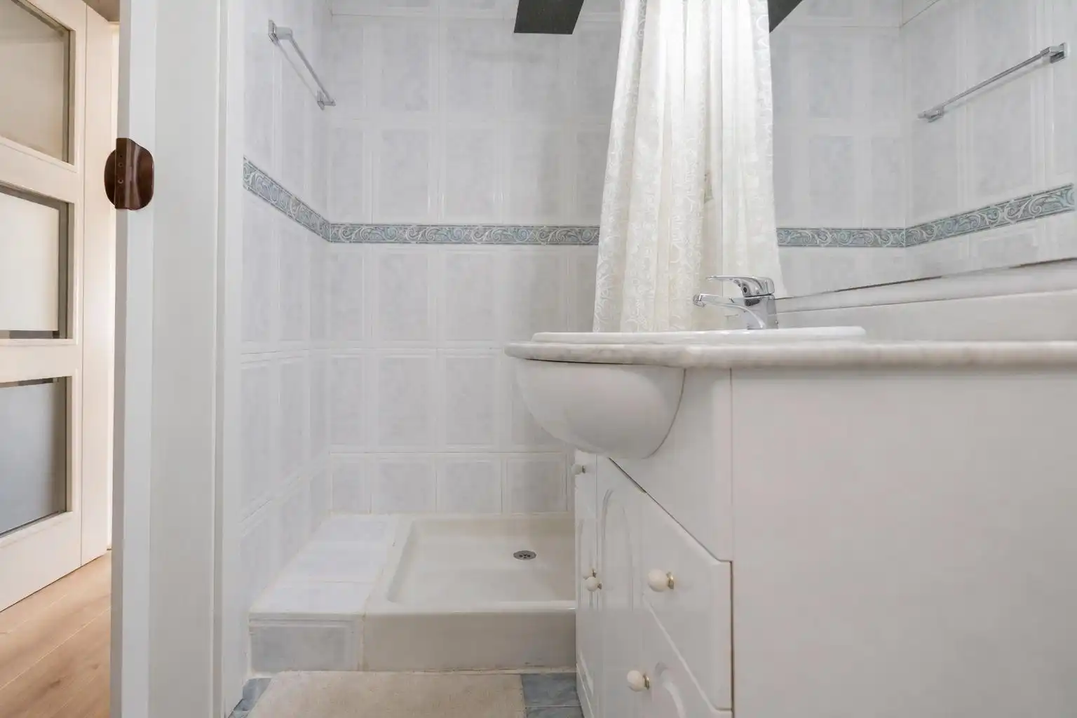 Badezimmer von Wohnung zum Verkauf in Sevilla