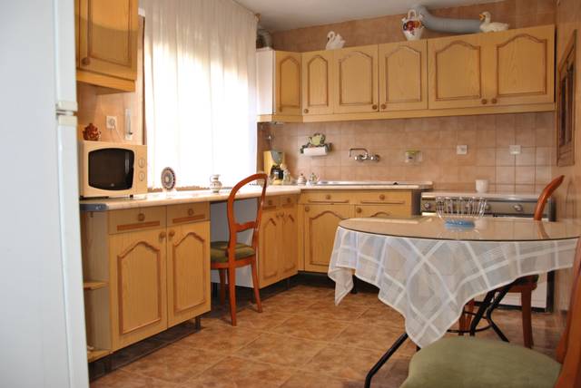 Casa adosada en Venta en Calle Genil en Alagón del Río