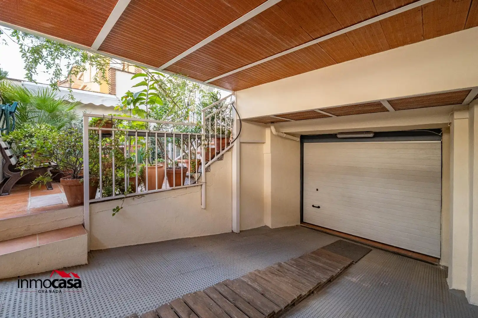 Terrasse von Einfamilien-Reihenhaus zum Verkauf in Granada mit Klimaanlage