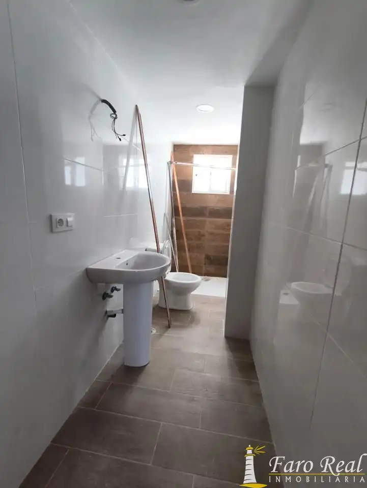 Baño de Apartamento en venta en Sanlúcar de Barrameda