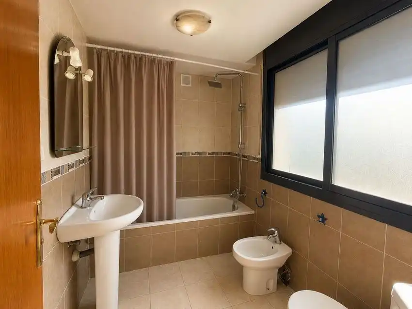 Bathroom of Apartments for sale in Mont-roig del Camp
