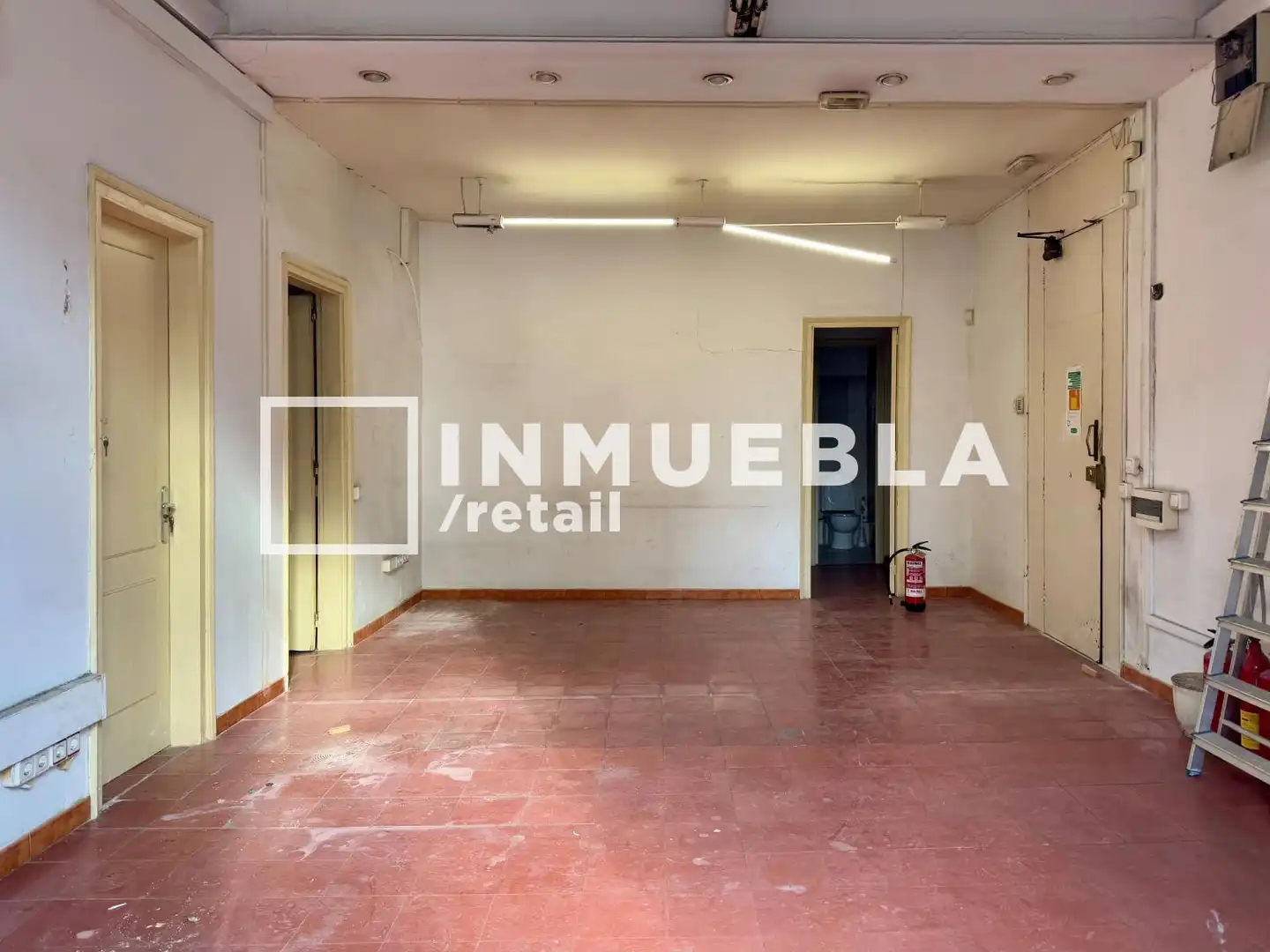 Wohnung zum Verkauf in Barcelona mit Terrasse und Balkon