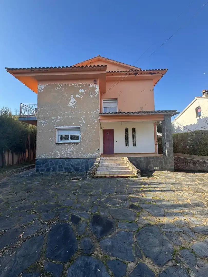 Vista exterior de Casa o chalet en venta en Santa Eulàlia de Ronçana con Jardín privado, Terraza y Piscina