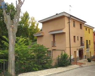 Vista exterior de Casa o xalet en venda en Cortes de Arenoso amb Terrassa