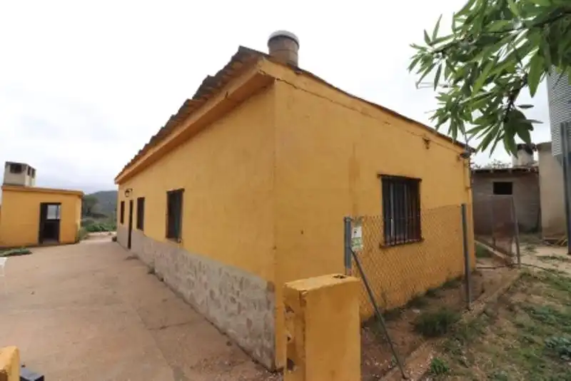 Vista exterior de Finca rústica en venta en Alborache con Jardín privado y Trastero