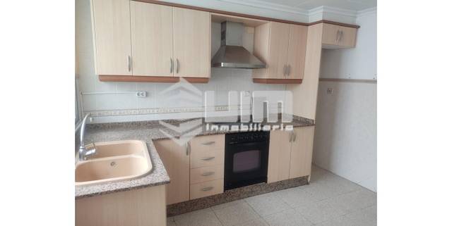 Piso en Venta en PALMERETA en Avenida de Abril - 9 de Octubre