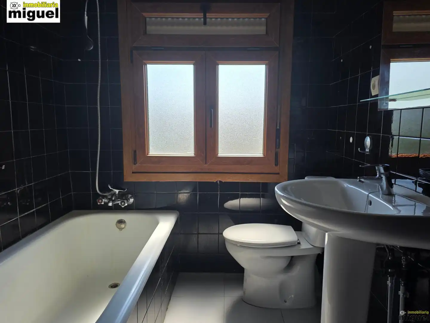 Bathroom of Houses for sale in Ribadedeva  with Heating, Private garden and Terrace