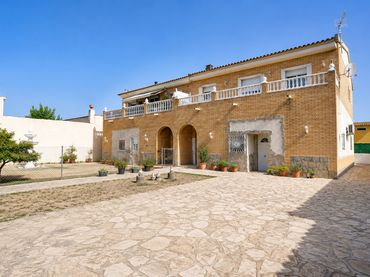 Maison mitoyenne avec jardin à vendre à Carrer del Camí dels Morts