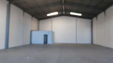 Foto 3 von Fabrikhallen zur Miete in Centro - Doña Mercedes, Dos Hermanas