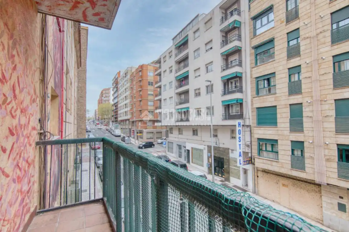 Vista exterior de Piso en venta en Salamanca con Aire acondicionado