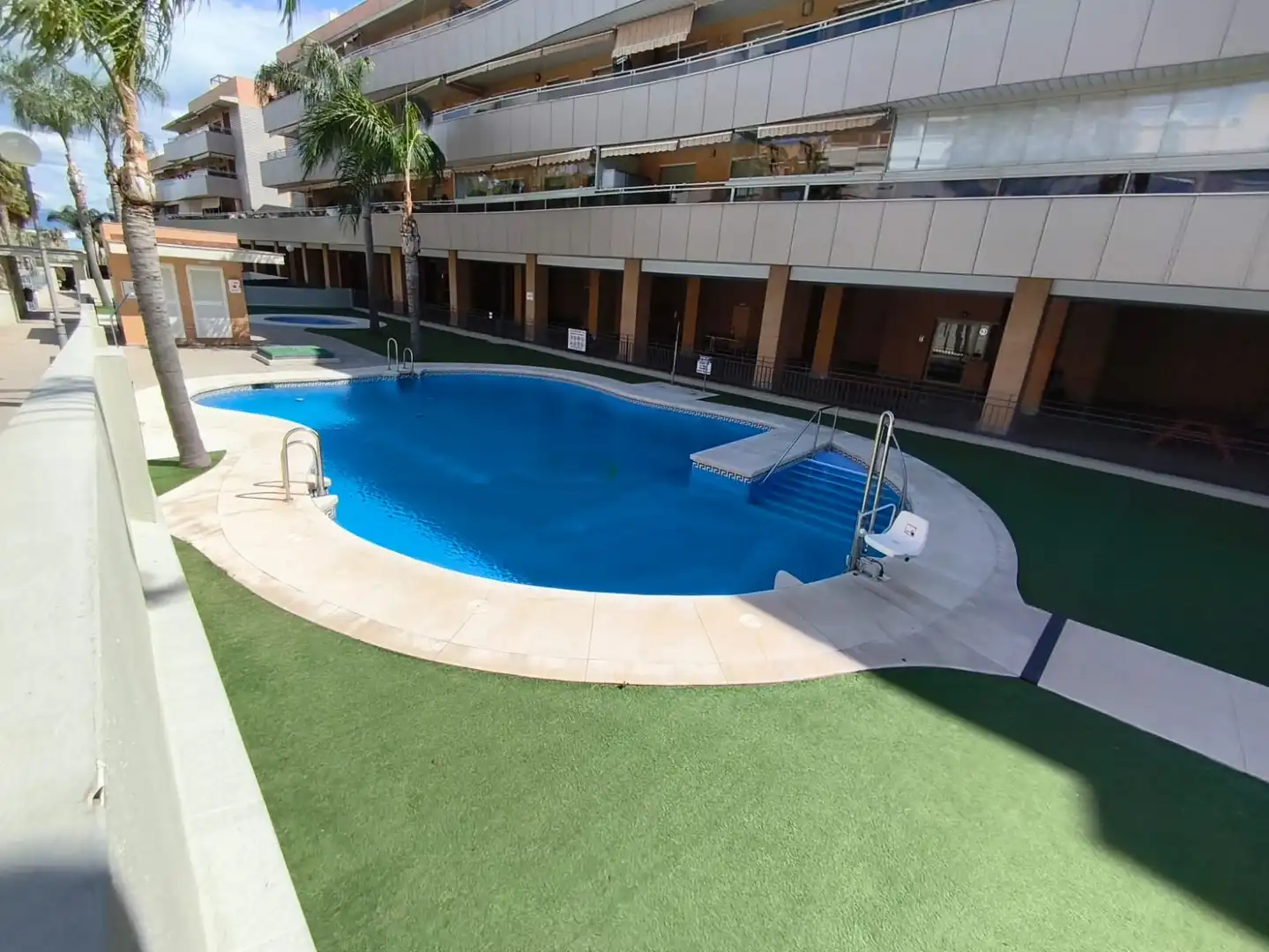 Flat with pool for sale in Calle Escritor Ángel Palomino