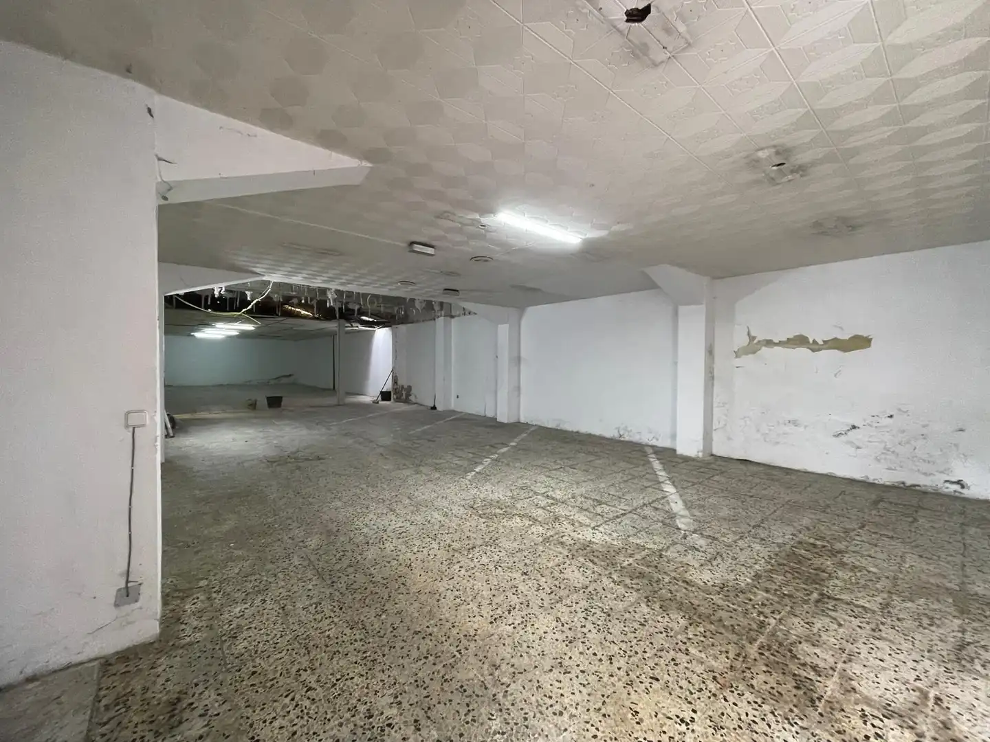 Local comercial en venda a Calle ROSALES