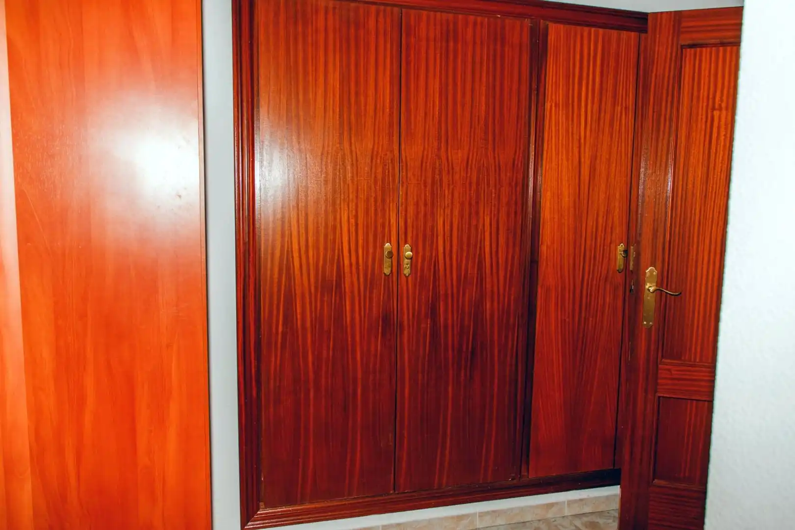 Habitación de Edificio en venta en Santiago de Alcántara