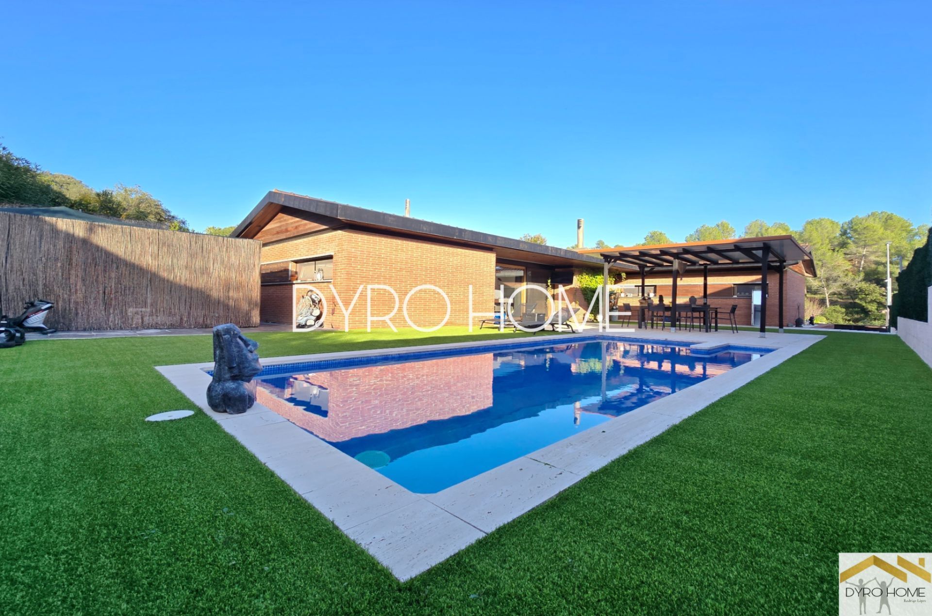Swimming pool of House or chalet for sale in Ullastrell  with Air Conditioner, Heating and Private garden