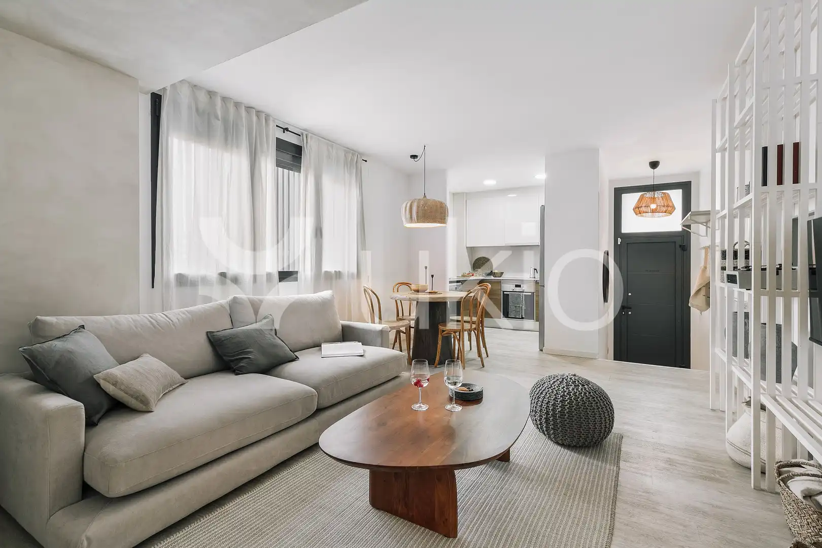 Sala de estar de Apartamento de alquiler en Barcelona con Aire acondicionado, Calefacción y Amueblado
