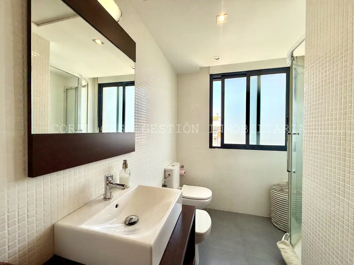 Bathroom of Attic for sale in Moncofa  with Air Conditioner, Heating and Terrace