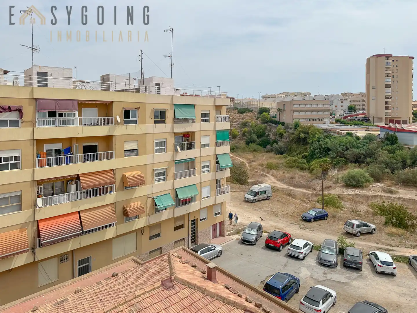 Piso con terraza en venta en Carrer Caritat 40, imagen 30