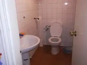 Baño de Nave industrial en venta en Leganés
