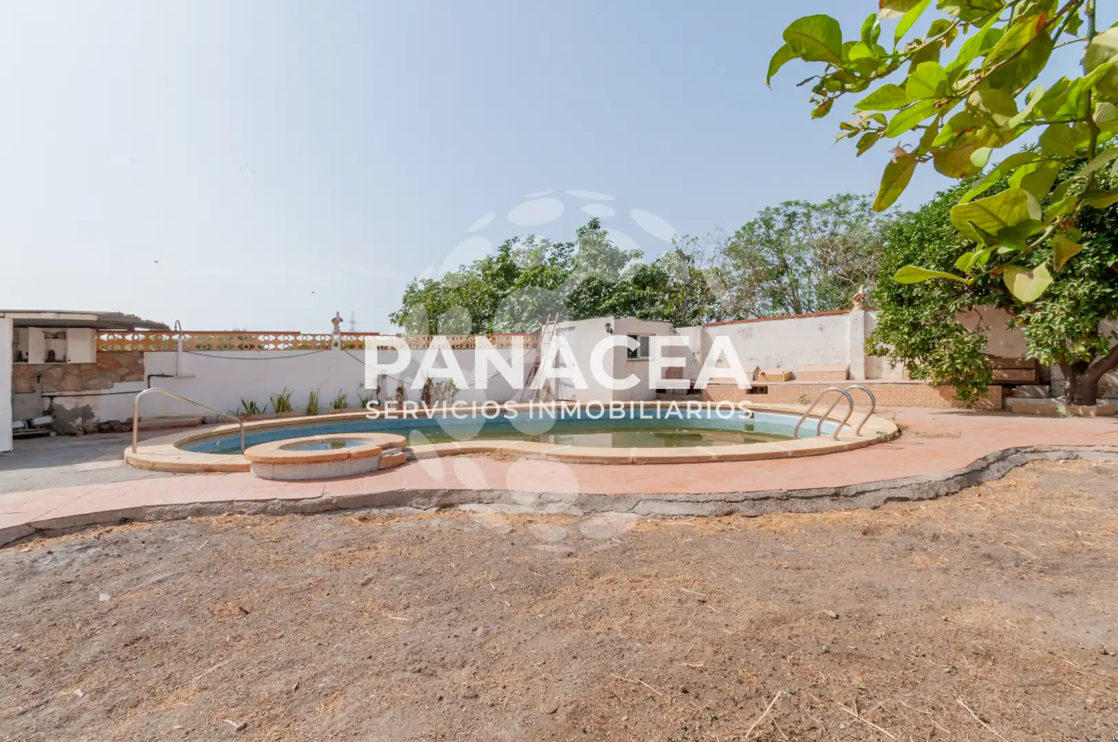 Casa o xalet en venda en Pechina amb Jardí privat, Piscina i Moblat