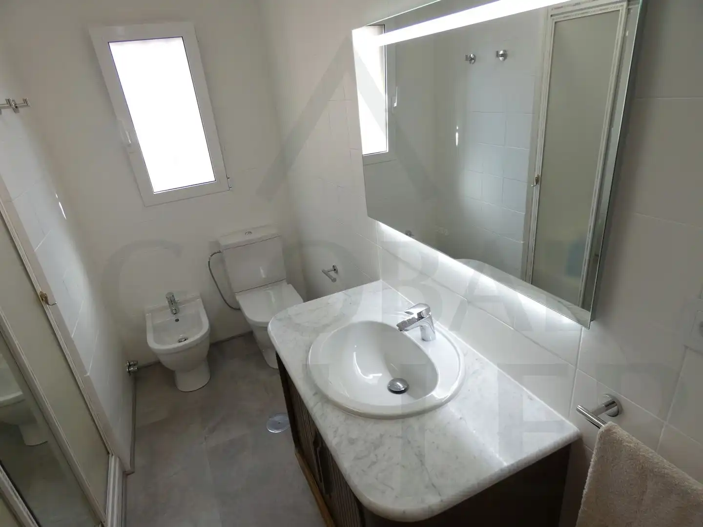 Flat for rent in Calle Ángel Bruna, 20, Ensanche