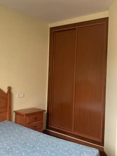 Habitación de Apartamento en venta en Marín con Parquet, Trastero y Amueblado