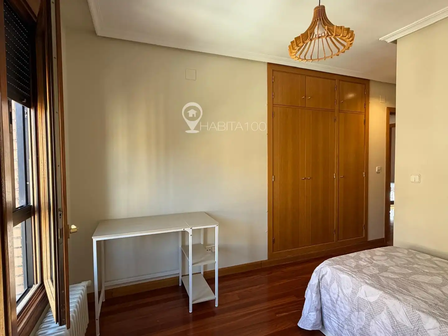 Habitación de Piso para compartir en Cuenca con Calefacción, Terraza y Amueblado